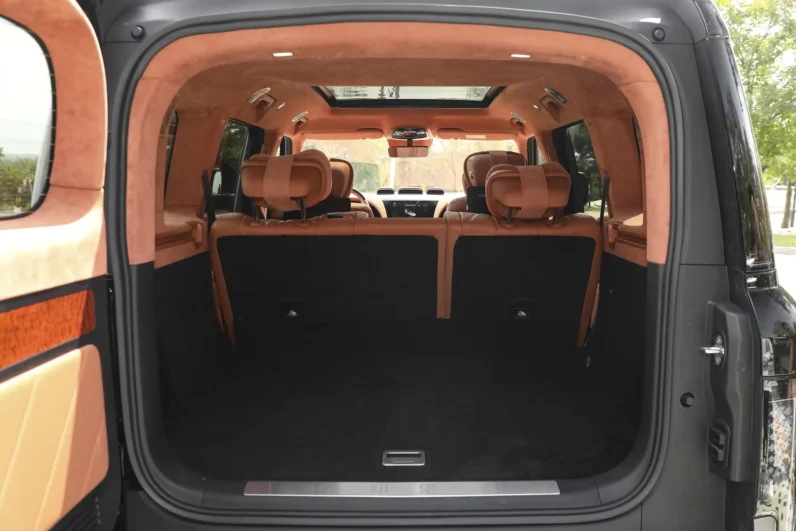 BYD Yangwang U8