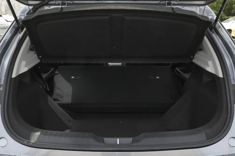 BYD e2