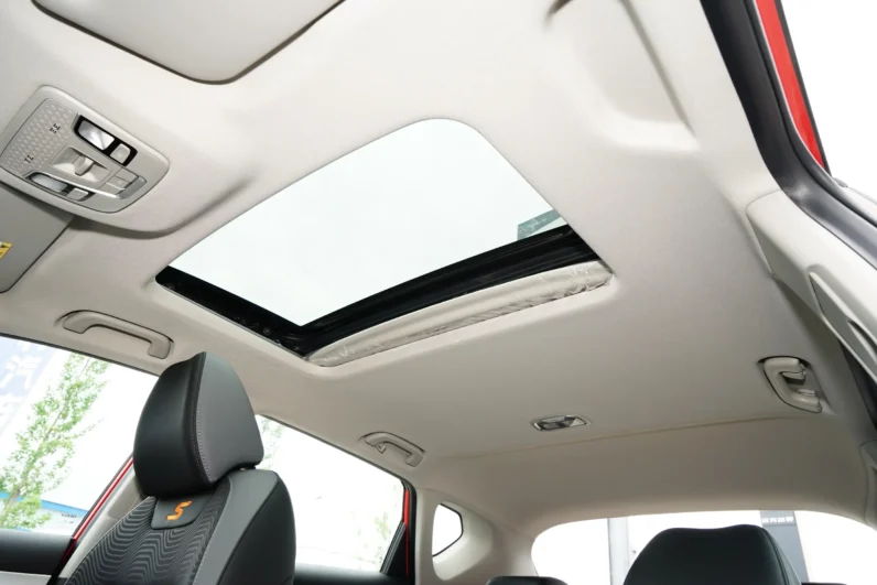 Geely Coolray 2023