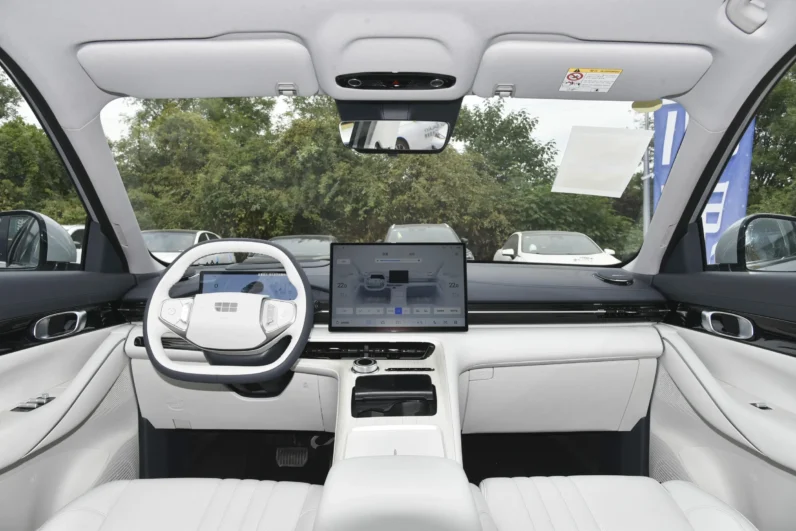 Geely Galaxy E5