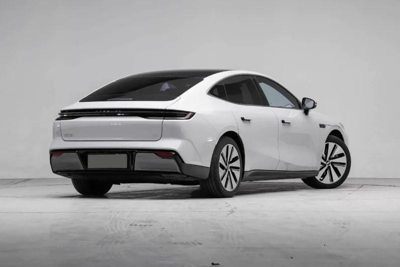 Geely Galaxy E8