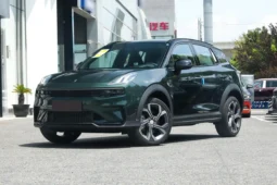 Lynk & Co 06