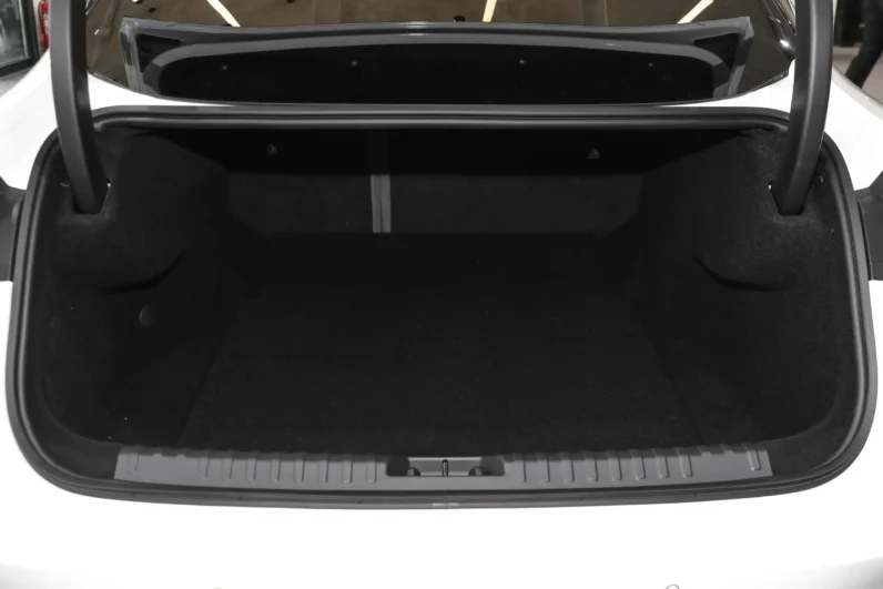Lynk & Co 07 EM-P