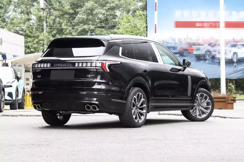 Lynk & Co 09