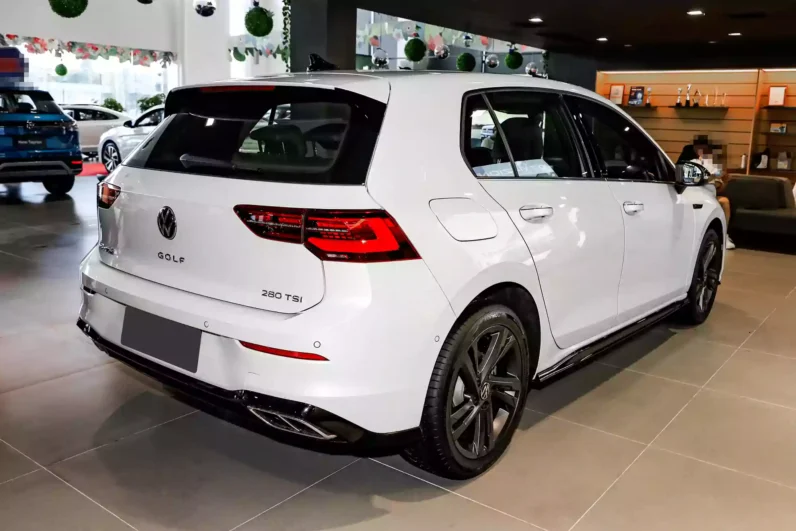 Volkswagen Golf 2024
