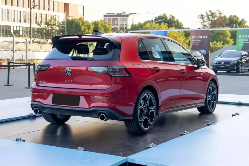 Volkswagen Golf GTI