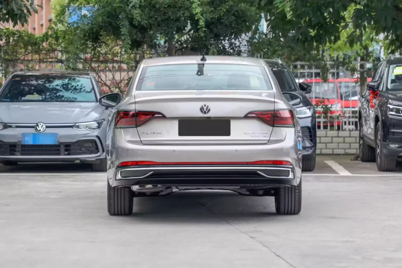 Volkswagen Sagitar