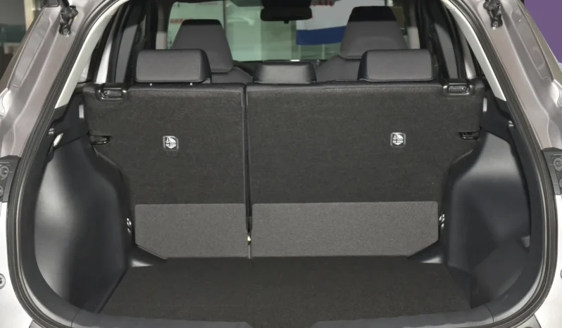 
								Toyota Corolla Cross full									