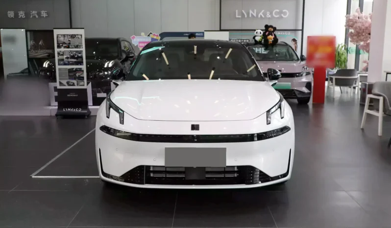 
								Lynk & Co 07 EM-P full									