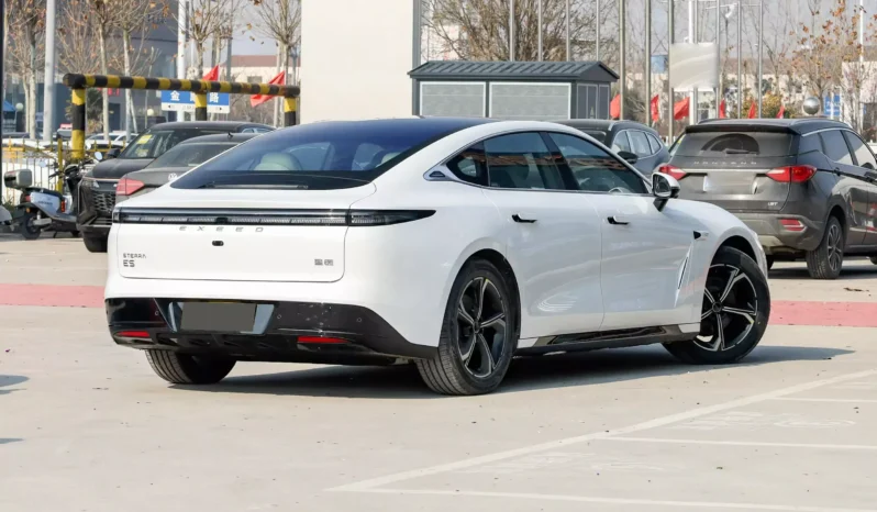 
								EXEED Sterra ES full									