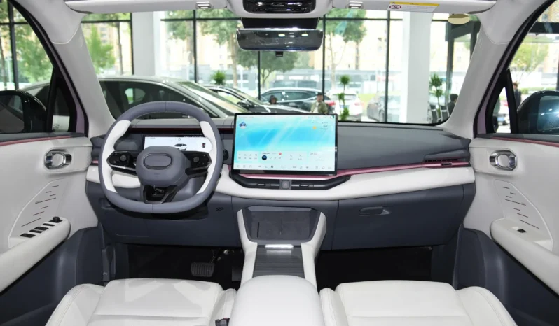 
								Lynk & Co 06 EM-P full									