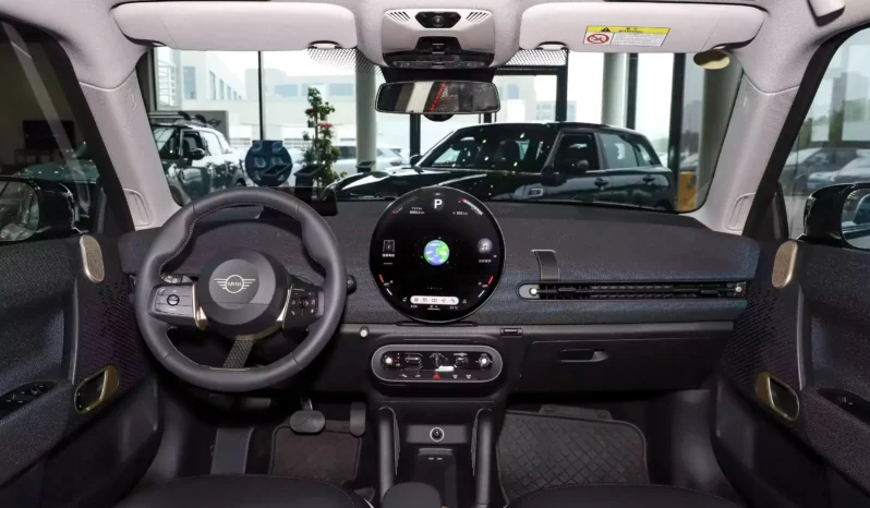 
								BMW MINI Cooper EV full									
